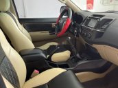 Bán Toyota Fortuner năm 2015, màu bạc còn mới