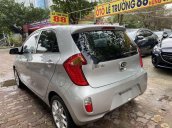 Cần bán Kia Picanto đời 2013, màu bạc còn mới