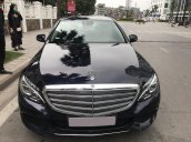 Chính chủ bán Mercedes C250 Exclusive xanh Cavansite model 2018, hộp số 9 cấp, xe cực giữ gìn và chạy rất ít ạ