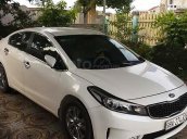 Bán Kia Cerato sản xuất 2017, màu trắng còn mới