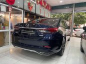 Bán nhanh Mazda 6 Premium 2.0AT 2018, màu xanh