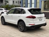 Cần bán xe Porsche Cayenne năm 2016, màu trắng, nhập khẩu còn mới