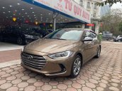 Bán gấp Hyundai Elantra 2.0AT 2016, màu nâu vàng, số tự động