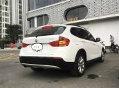 Bán xe BMW X1 năm sản xuất 2010, màu trắng, nhập khẩu nguyên chiếc