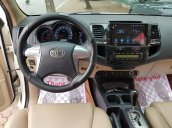 Toyota Fortuner 2.7AT màu trắng sx 2016 xe tư nhân chính chủ đi rất ít nội ngoại thất đẹp