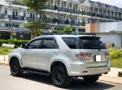 Cần bán gấp Toyota Fortuner năm sản xuất 2016, màu bạc