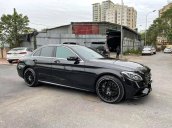 Chính chủ bán Mercedes C300 AMG sx 2016 màu đen, chạy chuẩn 22.000 km, chủ xe giữ gìn và bảo dưỡng định kỳ