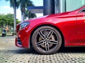 Cần bán Mercedes E300 năm 2019, màu đỏ còn mới