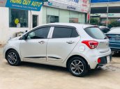 Cần bán Hyundai Grand i10 đời 2019, màu bạc chính chủ, 345 triệu