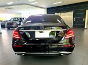 Cần bán lại xe Mercedes E180 đời 2020, màu đen còn mới