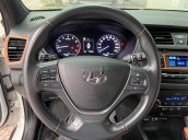 Cần bán Hyundai i20 Active 2015, màu trắng, nhập khẩu nguyên chiếc