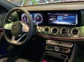 Bán ô tô Mercedes E300 AMG đời 2019, màu đen 