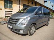 Cần bán gấp Hyundai Grand Starex đời 2017, màu bạc còn mới, giá 796tr