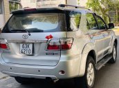 Bán ô tô Toyota Fortuner năm sản xuất 2010, màu bạc, xe nhập 