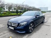 Cần bán gấp Mercedes E250 năm sản xuất 2016, màu xanh lam