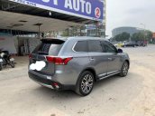 Xe Mitsubishi Outlander sản xuất 2018, màu xanh lam