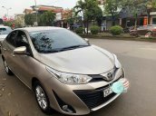 Cần bán gấp Toyota Vios sản xuất 2019, màu vàng