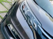 Bán ô tô Honda CR V sản xuất 2017 còn mới, giá tốt