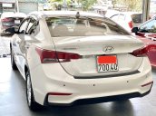 Bán Hyundai Accent năm sản xuất 2019, màu trắng còn mới