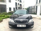 Bán gấp chiếc Toyota Camry AT 2003 xe chính chủ, giá mềm