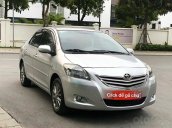 Cần bán lại xe Toyota Vios năm 2013, màu bạc còn mới, giá tốt