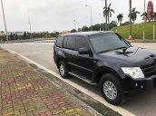 Cần bán gấp Mitsubishi Pajero năm sản xuất 2011, màu đen, nhập khẩu nguyên chiếc còn mới