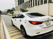 Xe Mazda 6 2.0 Premium năm 2019, màu trắng, giá 810tr