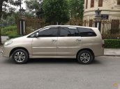 Chính chủ tôi cần bán Toyota Innova 2.0E 2015 số sàn, màu vàng cát