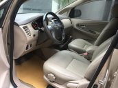 Chính chủ tôi cần bán Toyota Innova 2.0E 2015 số sàn, màu vàng cát