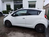 Cần bán gấp Chevrolet Spark năm sản xuất 2014 còn mới