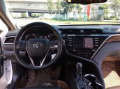 Cần bán Toyota Camry sản xuất năm 2019, xe nhập còn mới