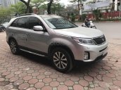 Cần bán gấp Kia Sorento năm 2015, màu bạc chính chủ, giá 655tr