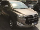 Cần bán gấp Toyota Innova sản xuất năm 2017, màu nâu, nhập khẩu 