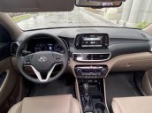 Cần bán gấp Hyundai Tucson 2020, màu trắng 