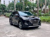 Cần bán xe Hyundai Tucson Turbo đời 2019, màu đen