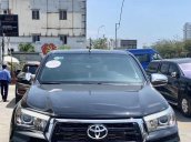 Bán Toyota Hilux sản xuất 2018, nhập khẩu nguyên chiếc còn mới, giá chỉ 810 triệu