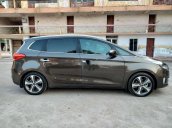 Cần bán xe Kia Rondo năm sản xuất 2015 còn mới giá cạnh tranh