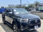 Bán Toyota Hilux sản xuất 2018, nhập khẩu nguyên chiếc còn mới, giá chỉ 810 triệu