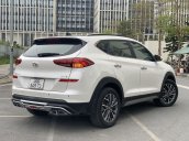 Xe Hyundai Tucson năm sản xuất 2020 còn mới, giá chỉ 915 triệu