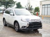 Xe Mitsubishi Outlander sản xuất năm 2019 còn mới, giá 715tr