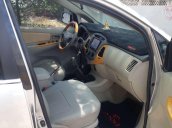 Cần bán gấp Toyota Innova sản xuất 2010 còn mới