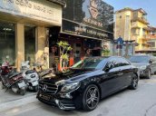 Bán Mercedes E300 AMG  sản xuất 2019, màu đen như mới