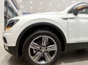 [Volkswagen Sài Gòn ] ngã ngửa với ưu đãi trước bạ sốc chưa từng thấy cho xe Đức Tiguan Luxury S, màu trắng LH Mr Thuận