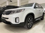 Cần bán xe Kia Sorento GAT sản xuất 2019, màu trắng