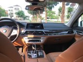 Bán xe BMW 730Li sản xuất 2016, mới đi 25.000 km