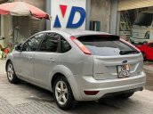 Gia đình cần bán nhanh chiếc Ford Focus 1.8AT sản xuất 2010, giá thấp