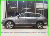 Volkswagen Sài Gòn - SUV hạng sang cỡ lớn Tiguan Luxury S 2021 màu xám phiên bản mới. LH Mr Thuận ưu đãi hơn