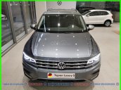 Volkswagen Sài Gòn - SUV hạng sang cỡ lớn Tiguan Luxury S 2021 màu xám phiên bản mới. LH Mr Thuận ưu đãi hơn