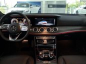 Cần bán gấp Mercedes E300 AMG năm sản xuất 2019, màu đỏ