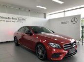 Cần bán gấp Mercedes E300 AMG năm sản xuất 2019, màu đỏ